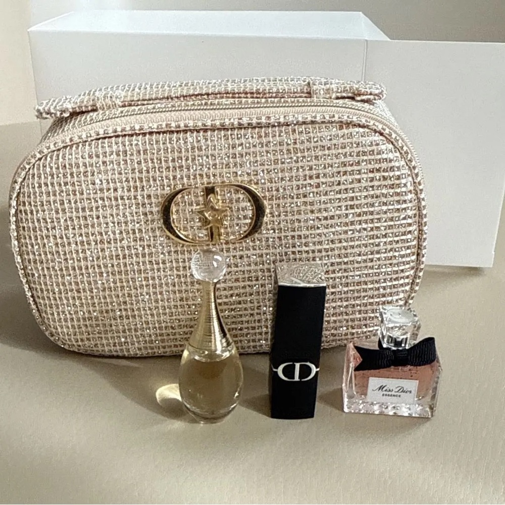 Dior Gift Set - Picture 4 of 9